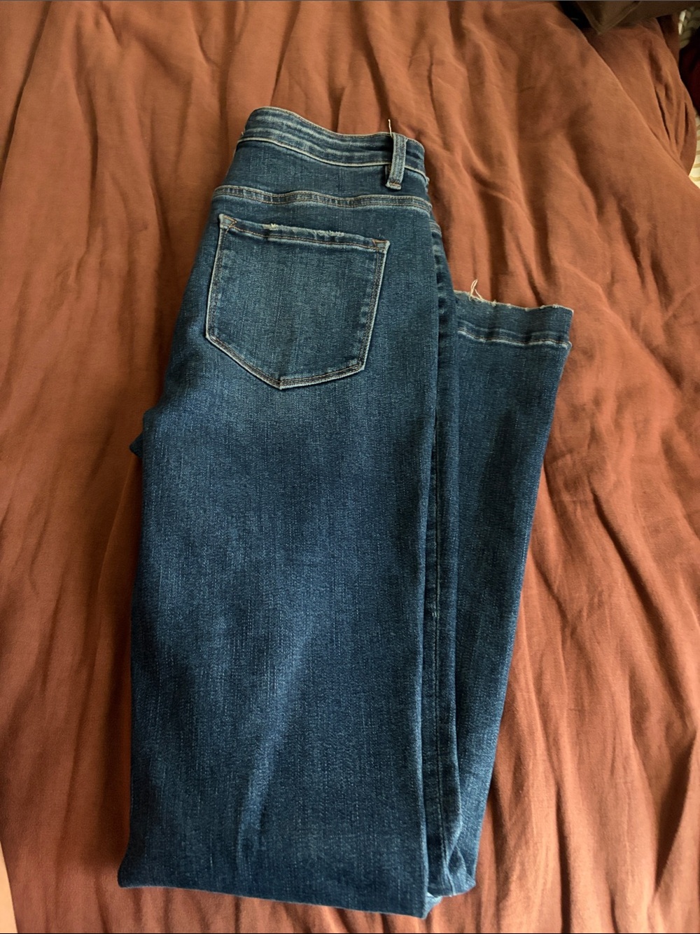 Women's Skinny Jeans in Dark Blue Denim